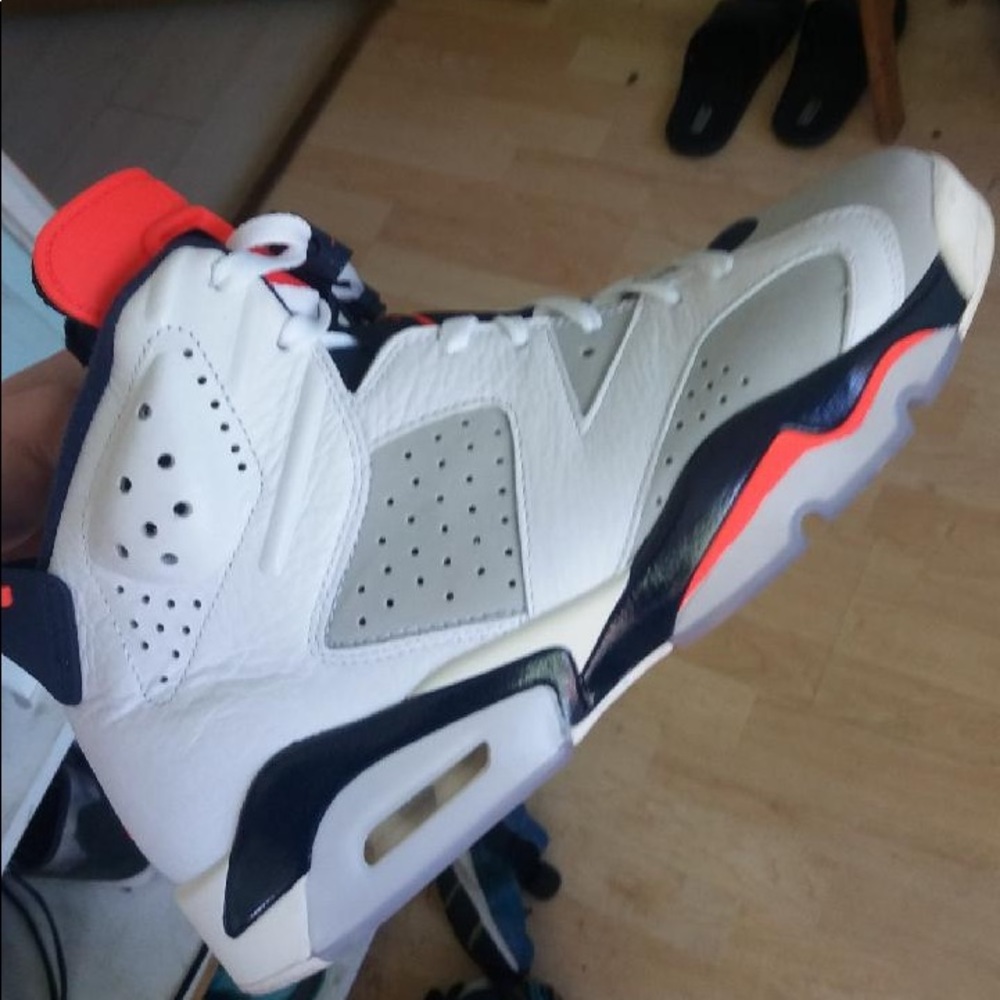 Men’s Jordan 6’s